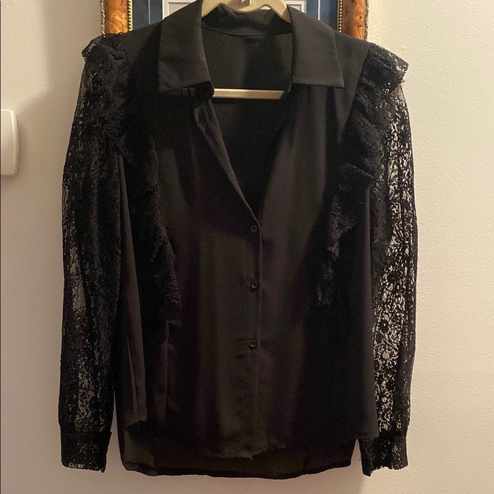 Elegant Black Lace Sleeve Women's Top